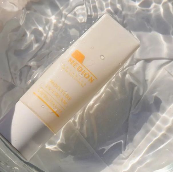DR. MEDION MOISTURE UV CREAM Зволожуючий крем із захистом SPF 50/РА ++++ DRM008 фото