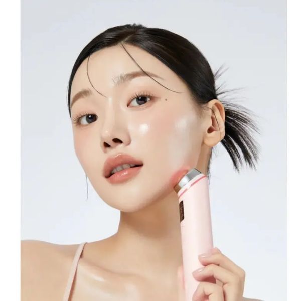 Medicube AGE-R Booster Pro Pink Пристрій для електричного неінвазивного мікронідлінгу та звуження пор 6 в 1 MDCB14 фото