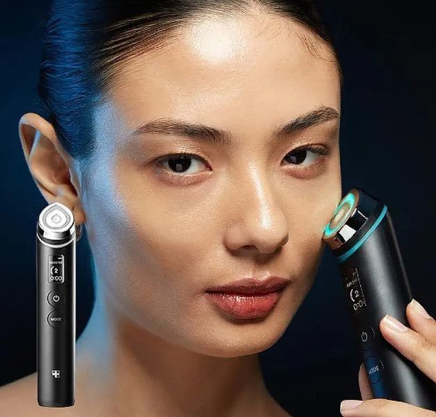Medicube AGE-R Booster Pro Black Пристрій для електричного неінвазивного мікронідлінгу та звуження пор MDCB16 фото