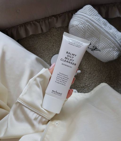 MELUME Balmy Oily Milky Cleanser - Освітлюючий зволожувальний бальзам для очищення шкіри MLM18 фото