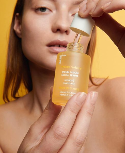 Rare Paris Tr&eacute;sor Solaire Soothing Face Serum Заспокійлива сироватка для обличчя з вітаміном е та екстрактом арніки RP12 фото